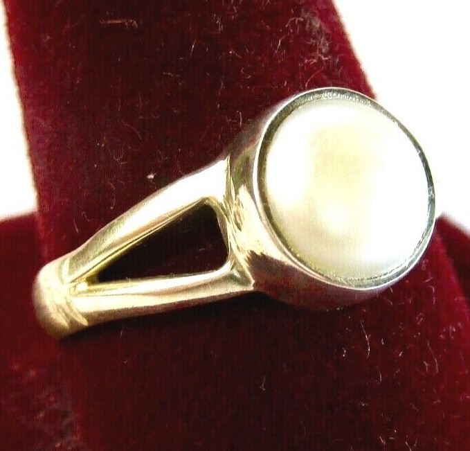 Beautiful 925 Sterling Silver Ring, With 8 mm White Pearl, Size U 1/2 gallery