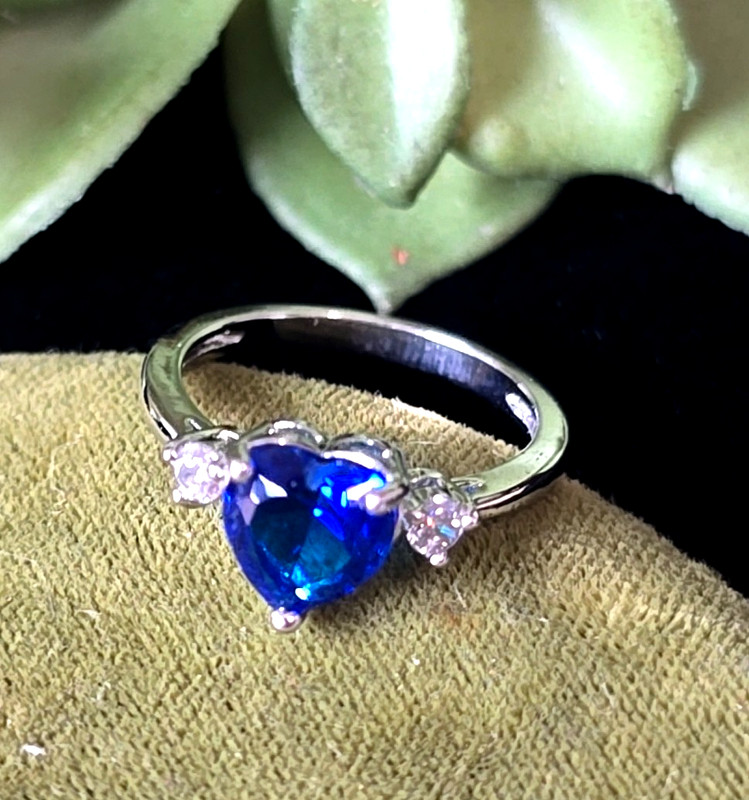 Vintage Silver Plated White Blue Sapphires Imitation Heart ring sz 5