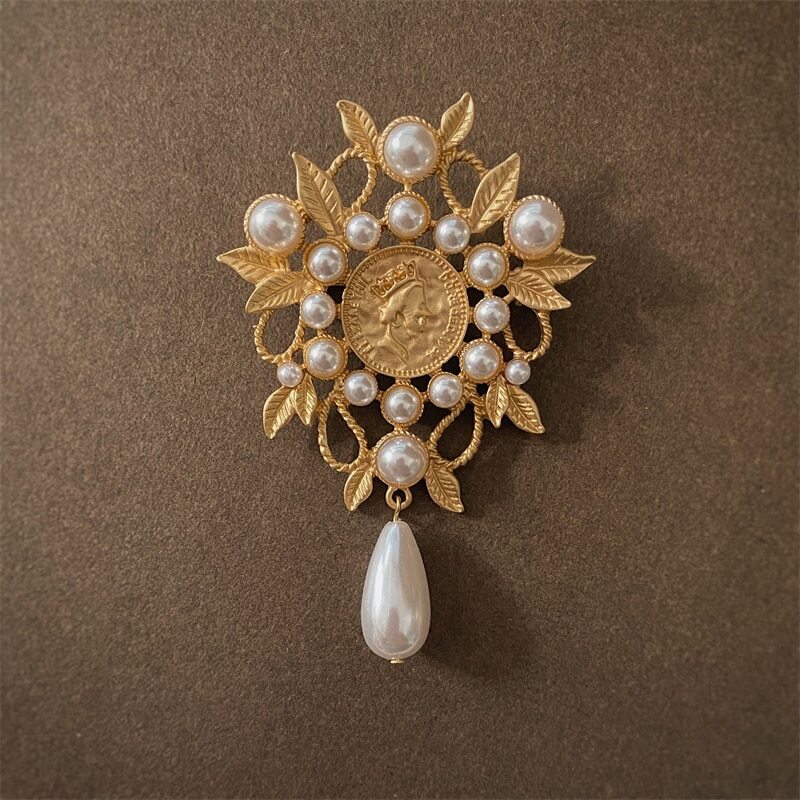 Exquistie Women Vintage Pearl Brooches Pins Enamel Elegant Corsage Temperament gallery