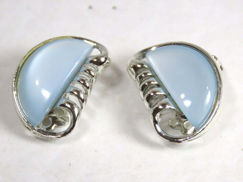 CORO Lucite Vintage Earrings Half Moon Clip On Silver Tone Signed D1927