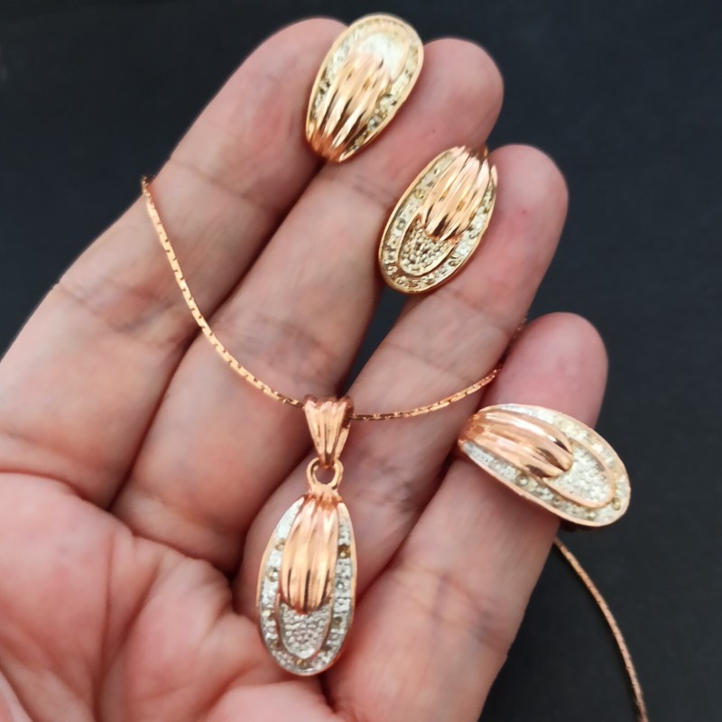 Rose Red Gold Tone Set Necklace Earrings Ring Signed ML Vintage Rhinestone Gift gallery