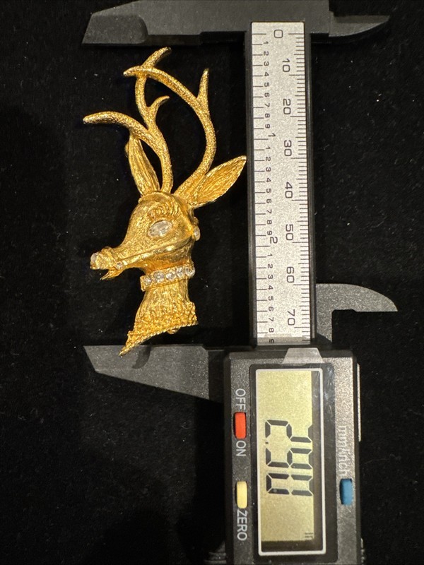 Gold Tone Reindeer Face Antlers White Rhinestone Eyes Collar Brooch Pin gallery