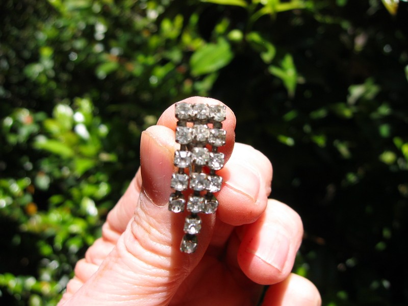 One (1) Rhinestone Earring from the 50’s. NEMO Costume Jewelry – they sparkle!!