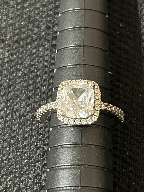 925 Sterling Silver Cushion Cut Cubic Zirconia Halo With Accents Ring Sz 4.25