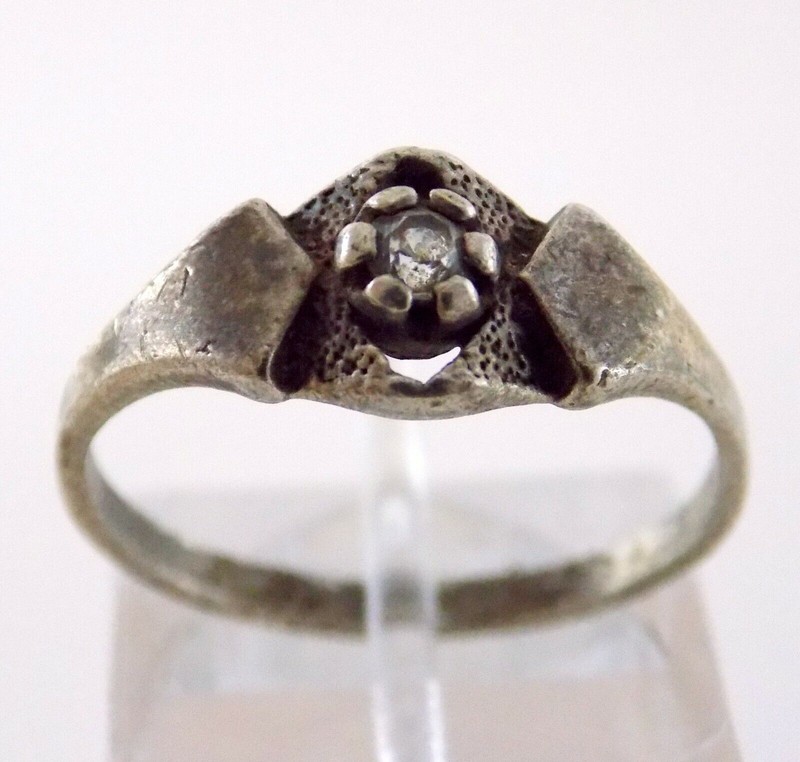Antique Hallmark Sterling Silver Round Cut White Topaz Solitaire Ring Size 6.25