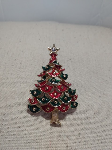 Gerry’s Christmas Tree Metal Brooch w Red/Green Enamel Finish & Rhinestone Star
