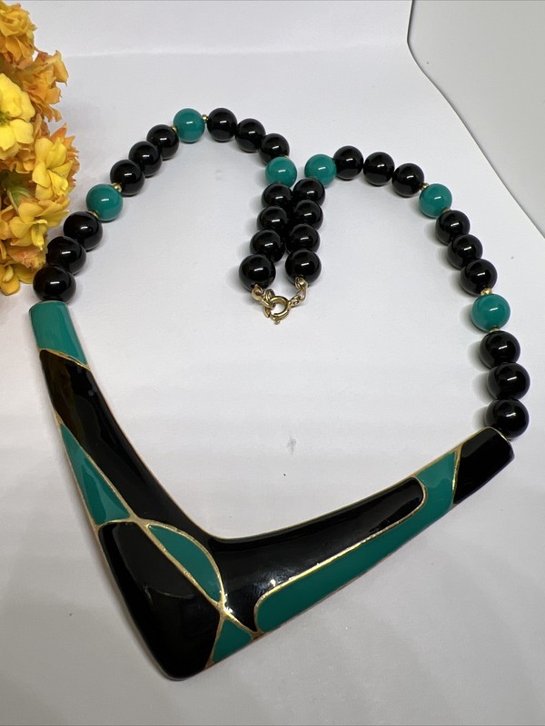 Vintage Enamel Black Green & Lucite Bead Statement Gold Tone Necklace 7243 gallery