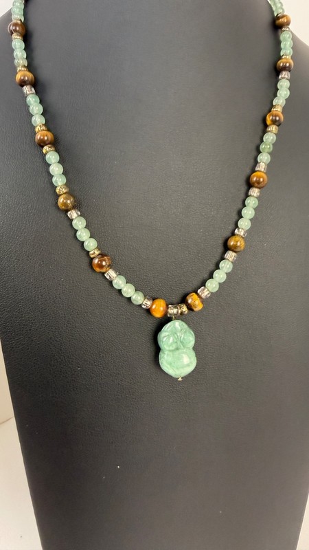 Green Aventurine & Tiger’s Eye Beaded Necklace | Carved Stone Frog Pendant 18″