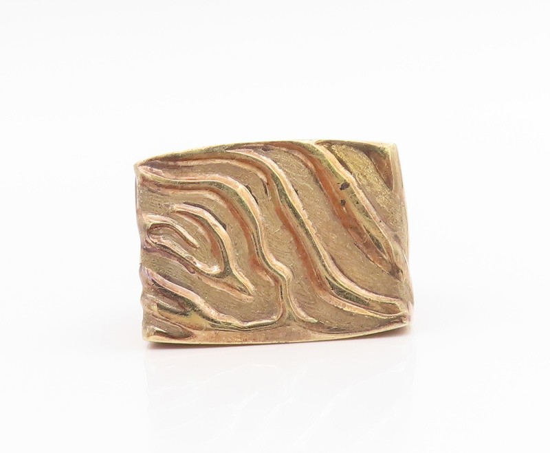 925 Sterling Silver Vintage Ring ITAOR Textured Wave Signet Sz 8.5 RG34642 gallery