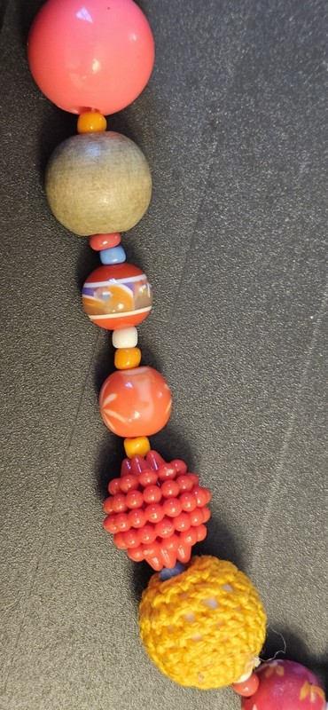 Vintage 1960s Yellow Red Green Pink Knitted Spiked Wood Lucite Bead Necklace F5 gallery