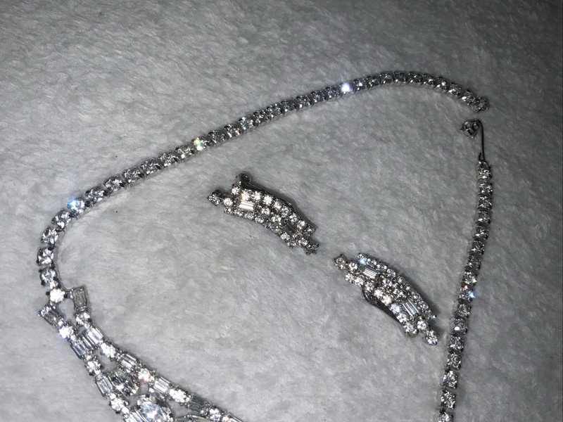 Clear Marquise Emerald Round Shaped Rhinestone Vintage Necklace & Clip Earrings gallery